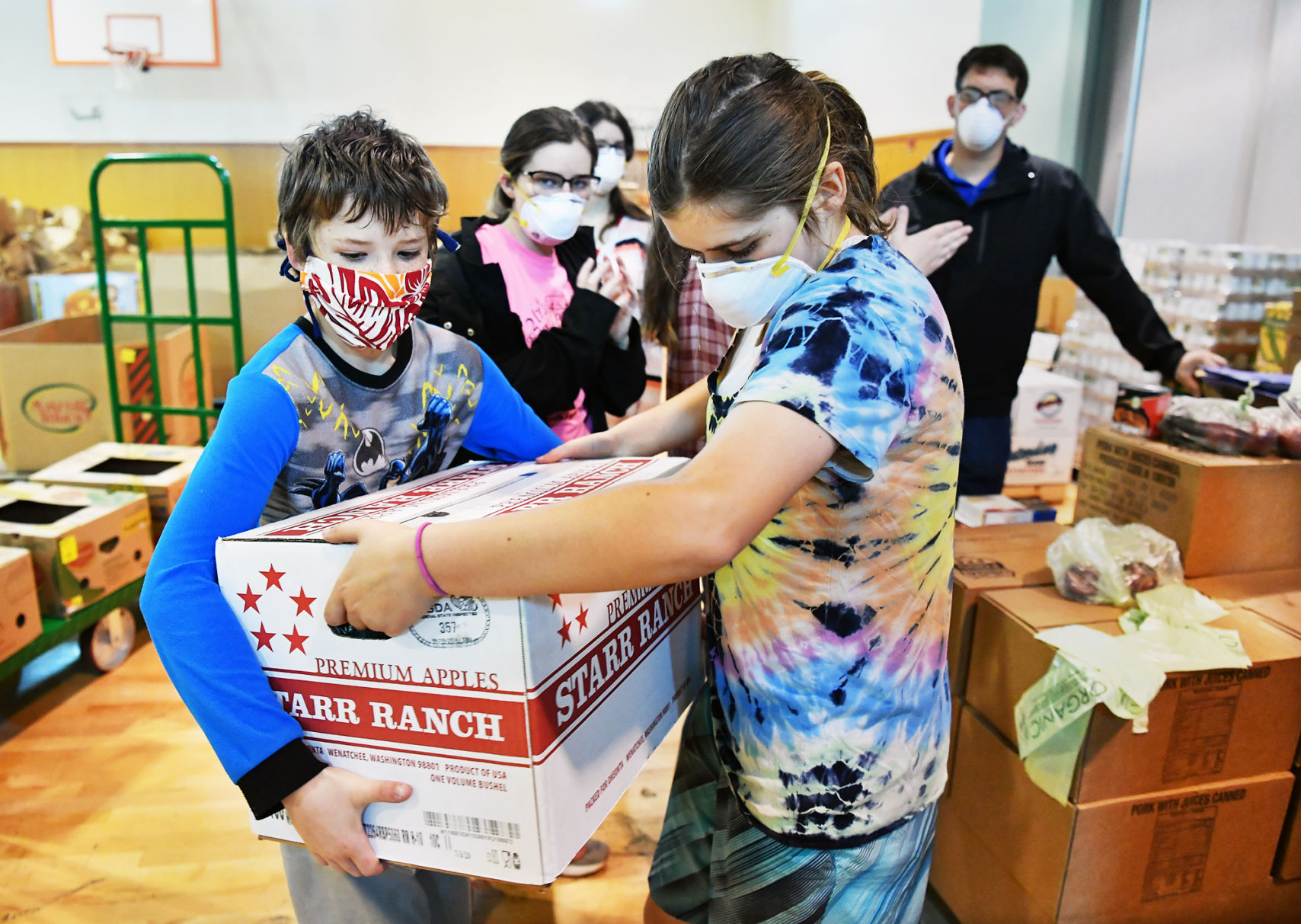 200521.news.foodbank.pd3.jpg